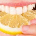 Lemon teeth whitening technique